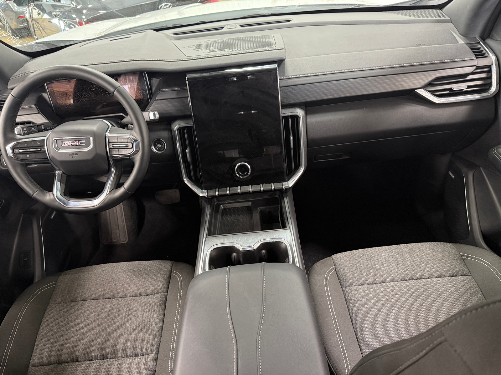 Thumbnail: 2025 GMC Acadia - 3