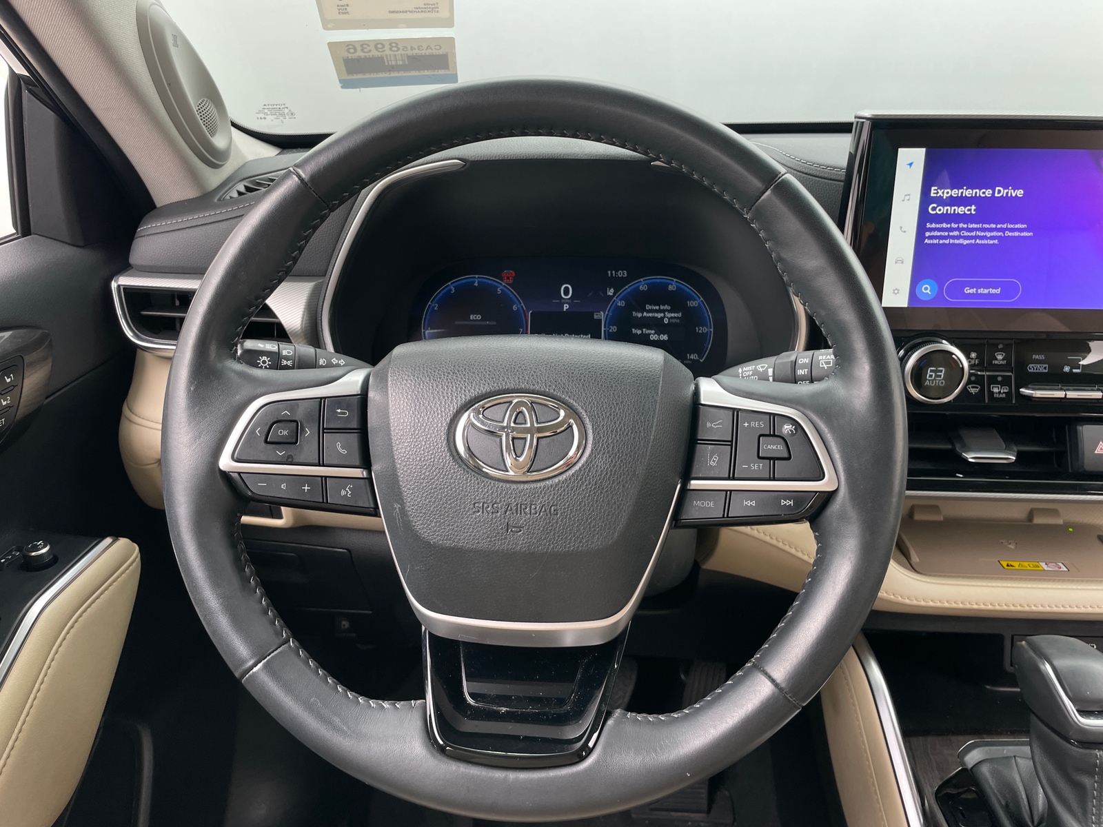 Thumbnail: 2023 Toyota Highlander - 4