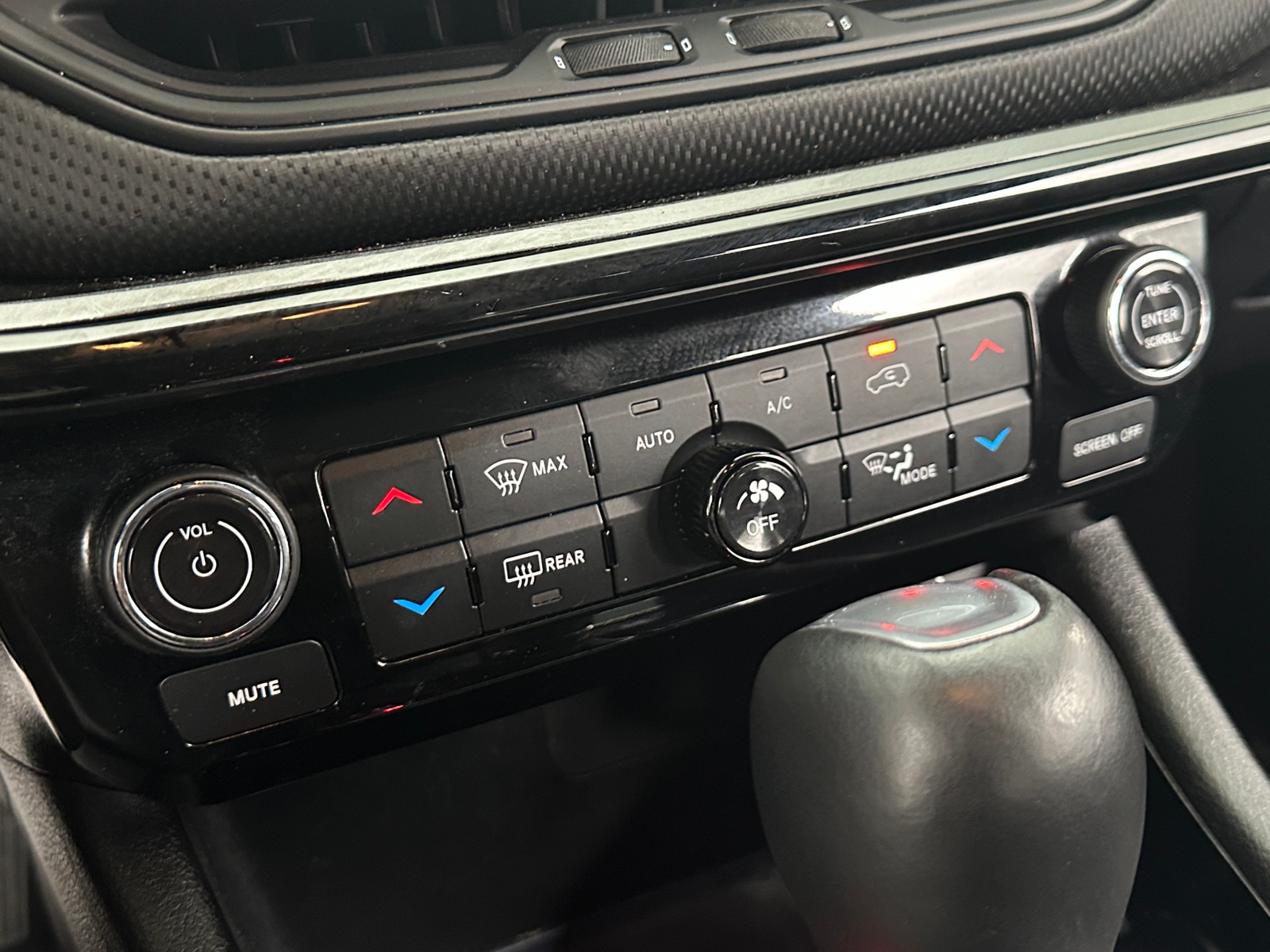 Thumbnail: 2023 Jeep Compass - 4