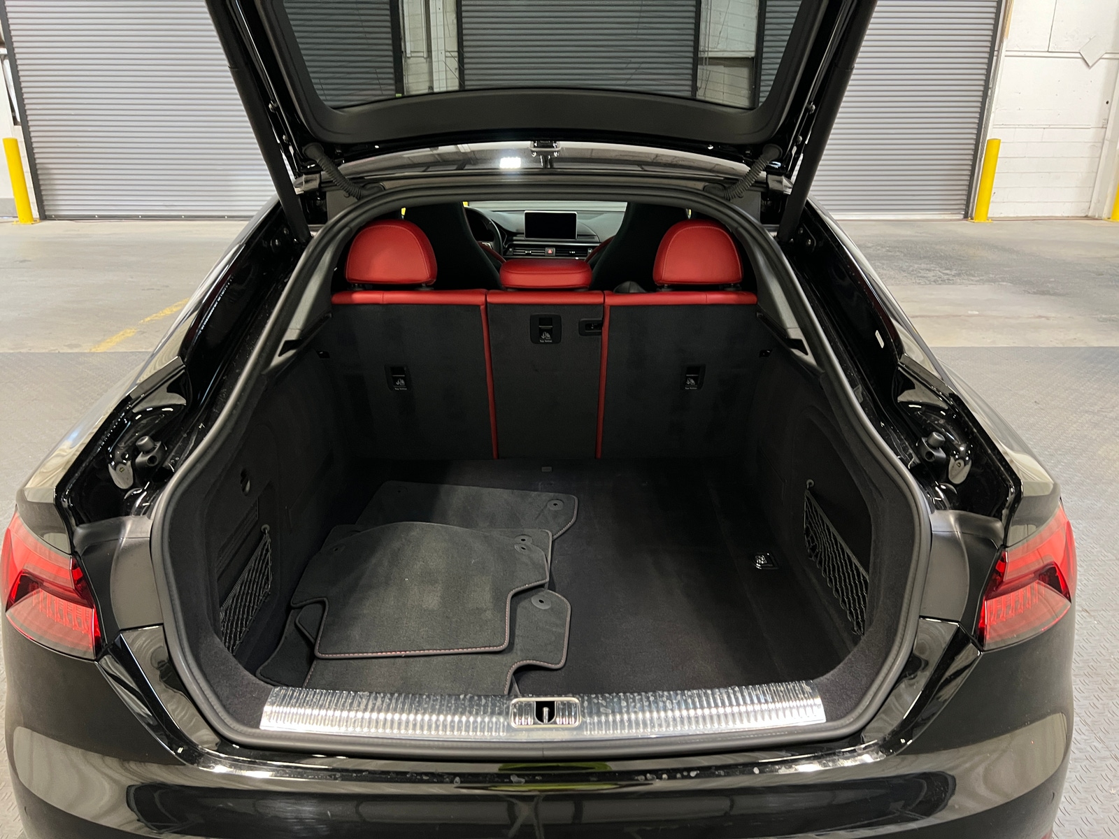 Thumbnail: 2019 Audi S5 - 6