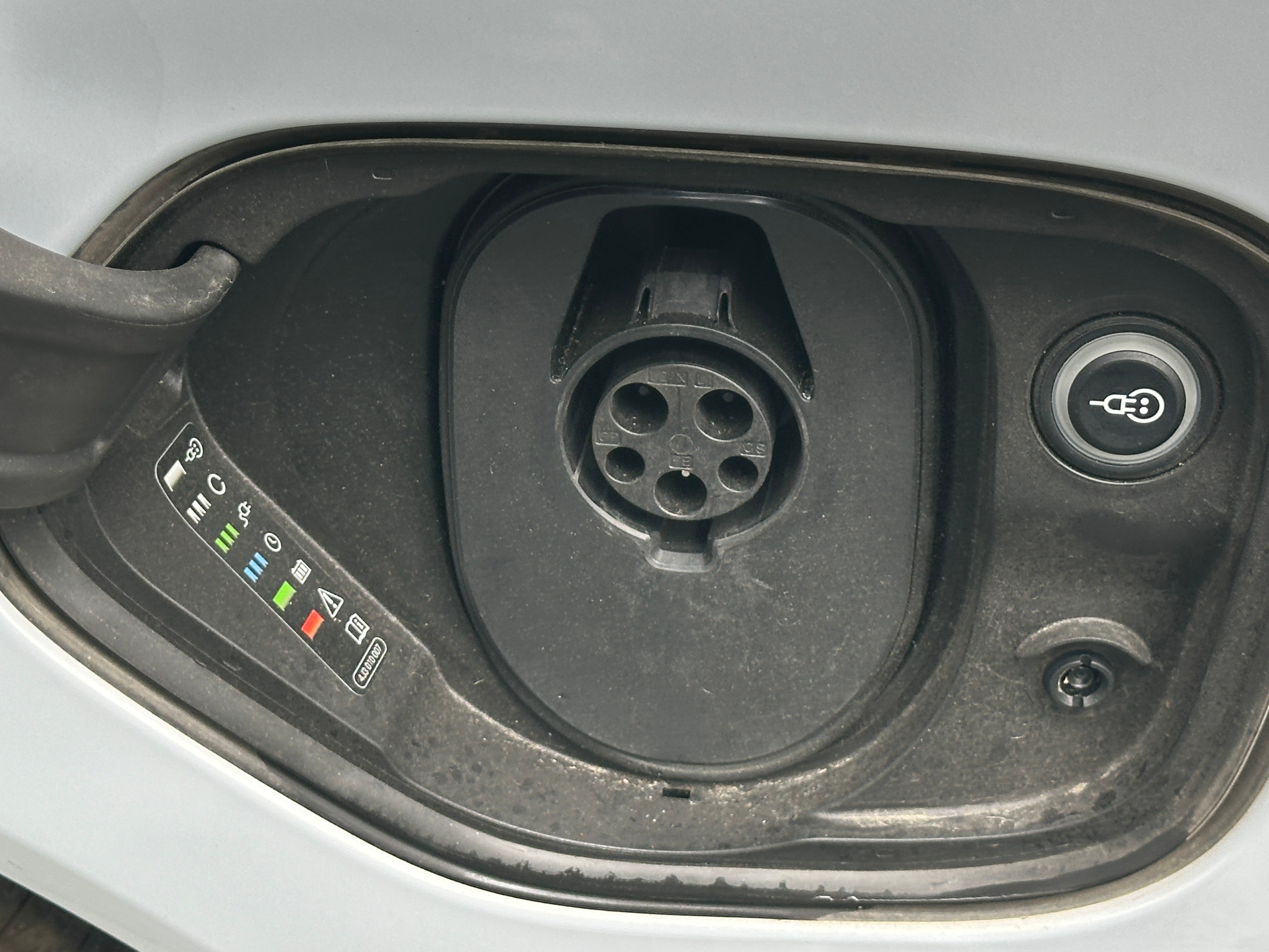 Used 2024 Audi e-tron GT Prestige with VIN WAUEJBFW6R7000337 for sale in Oak Creek, WI