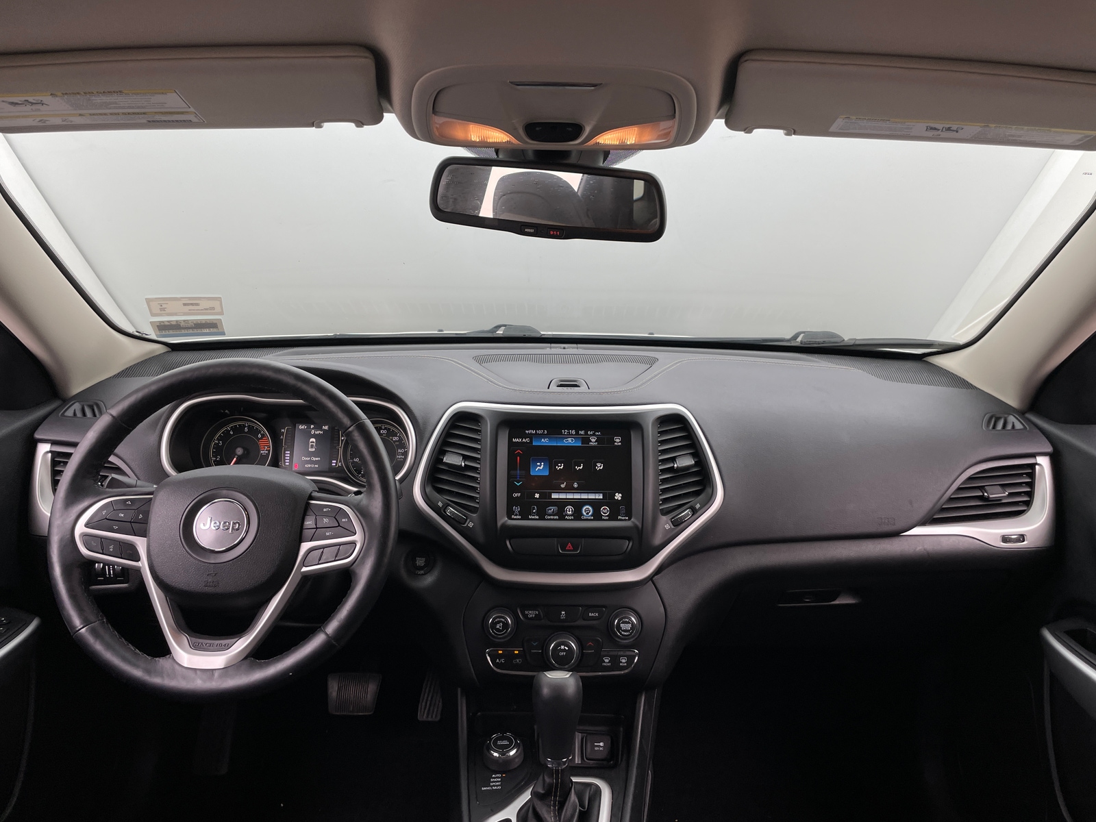 Thumbnail: 2018 Jeep Cherokee - 3
