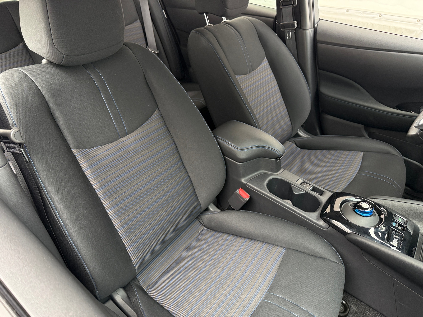 Thumbnail: 2025 Nissan Leaf - 2