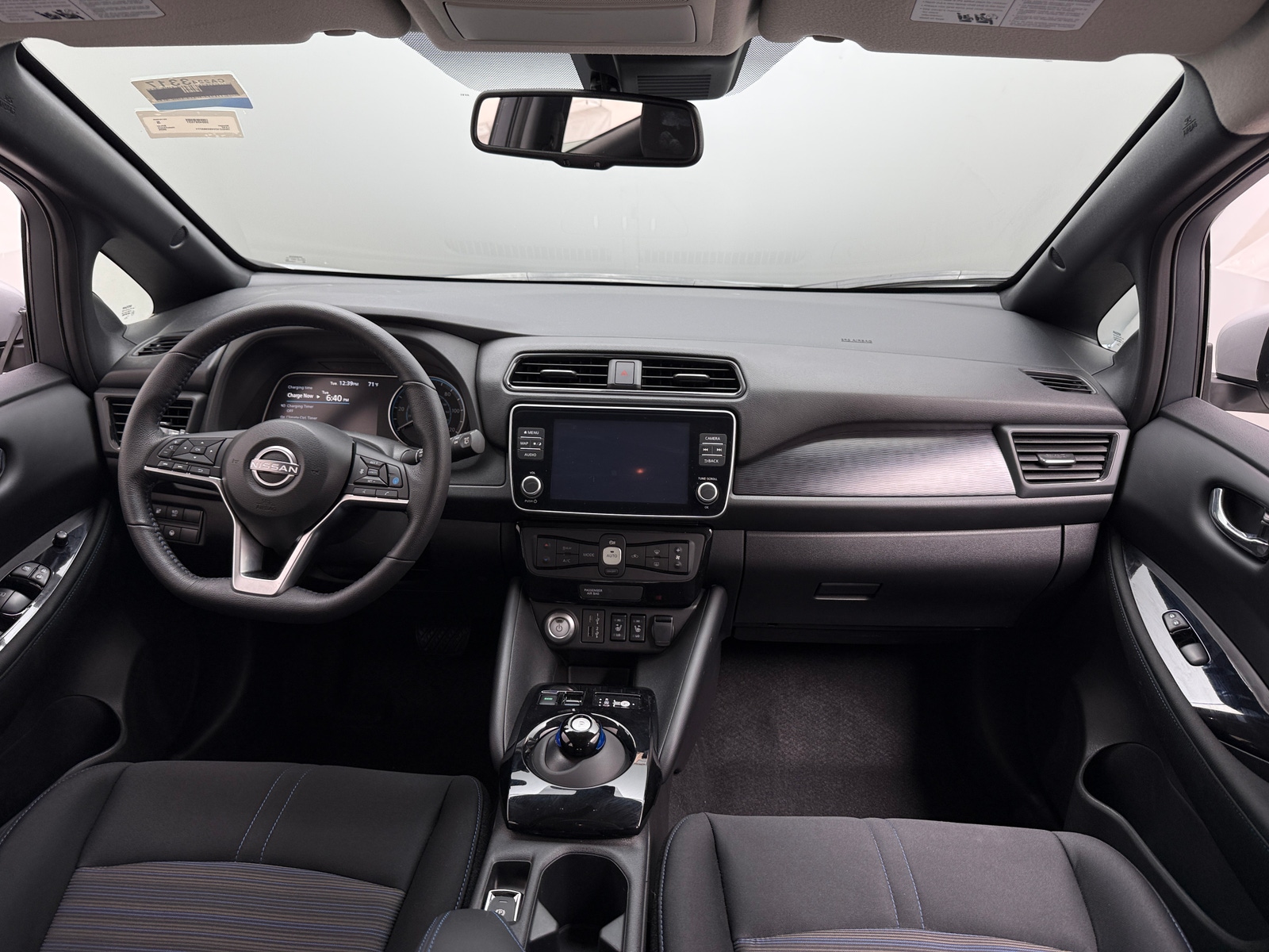 Thumbnail: 2025 Nissan Leaf - 3