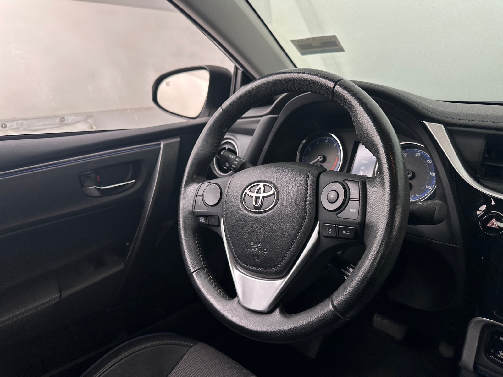 Thumbnail: 2019 Toyota Corolla - 4