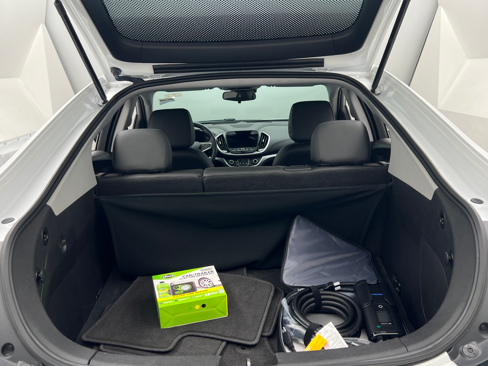 Thumbnail: 2019 Chevrolet Volt - 6