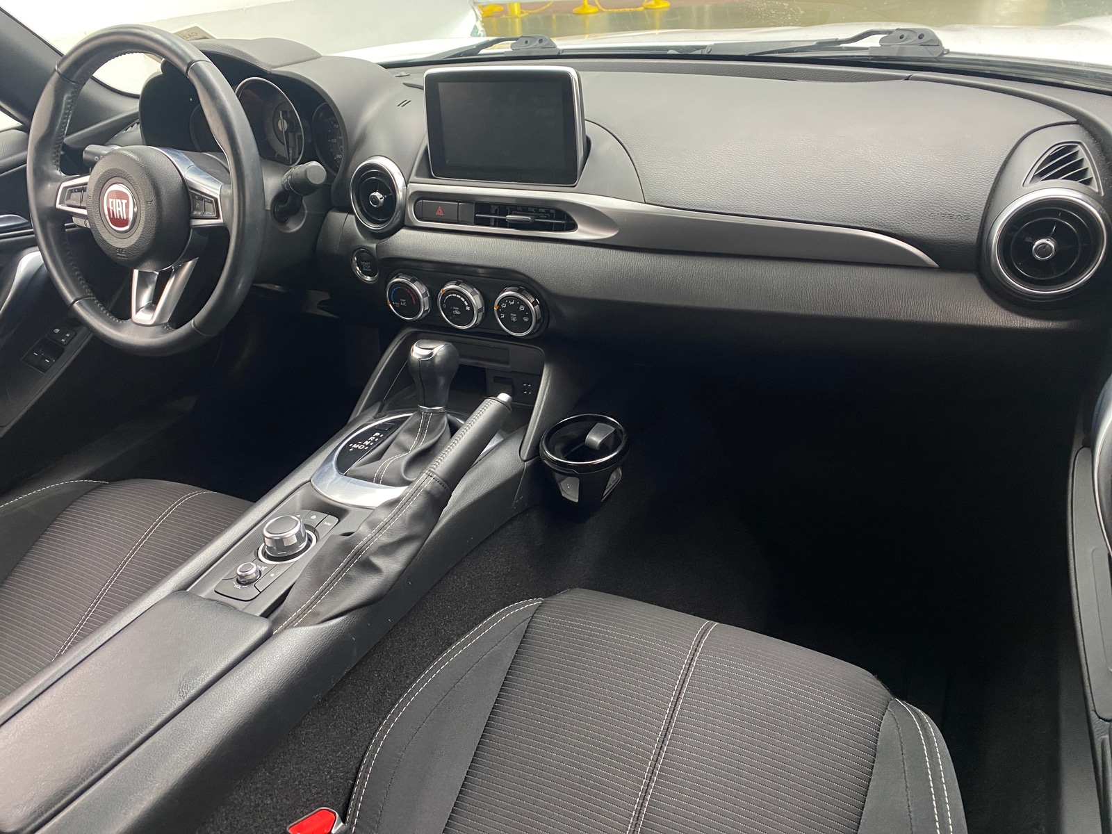 Thumbnail: 2017 Fiat 124 Spider - 3