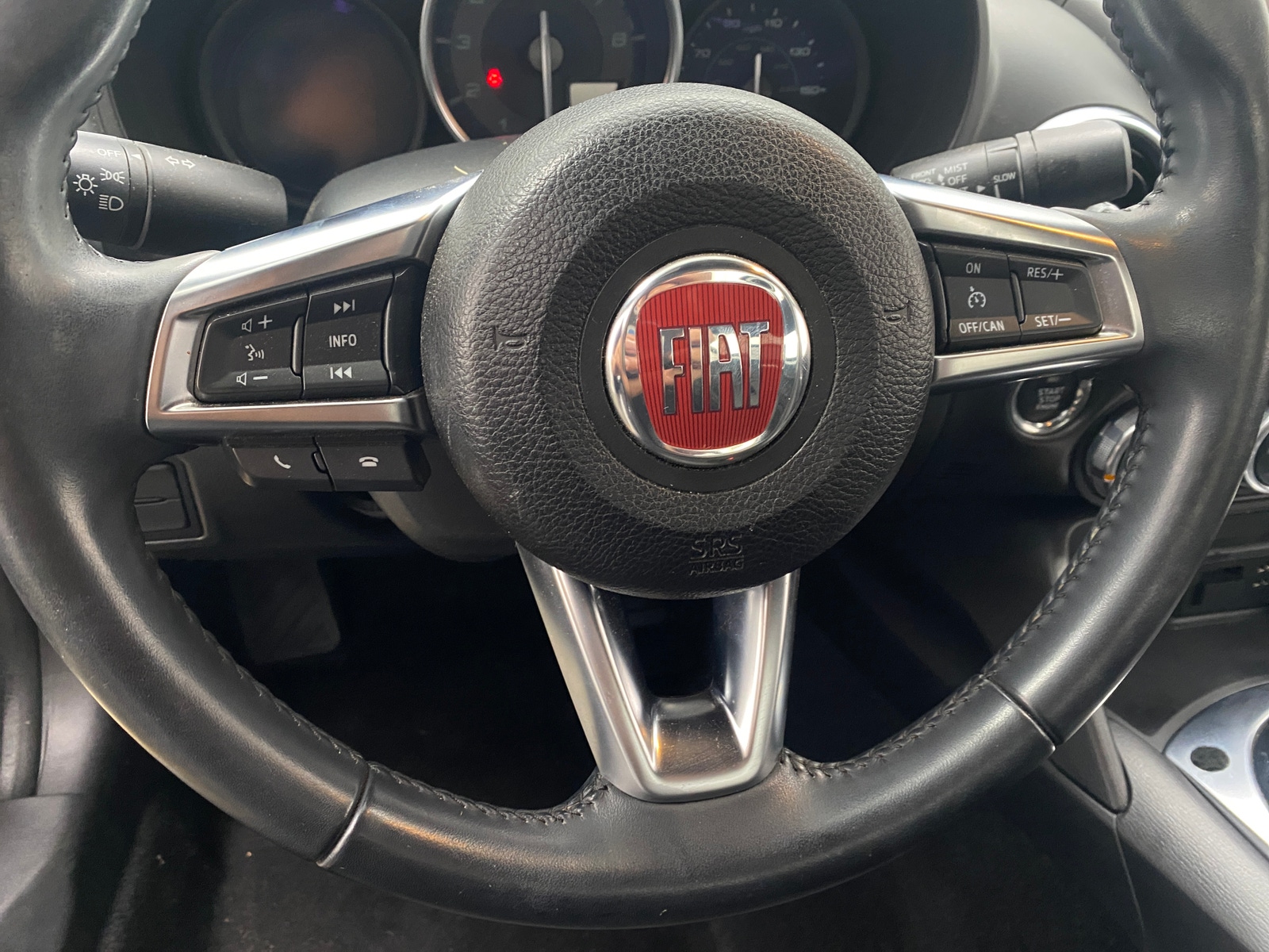 Thumbnail: 2017 Fiat 124 Spider - 5