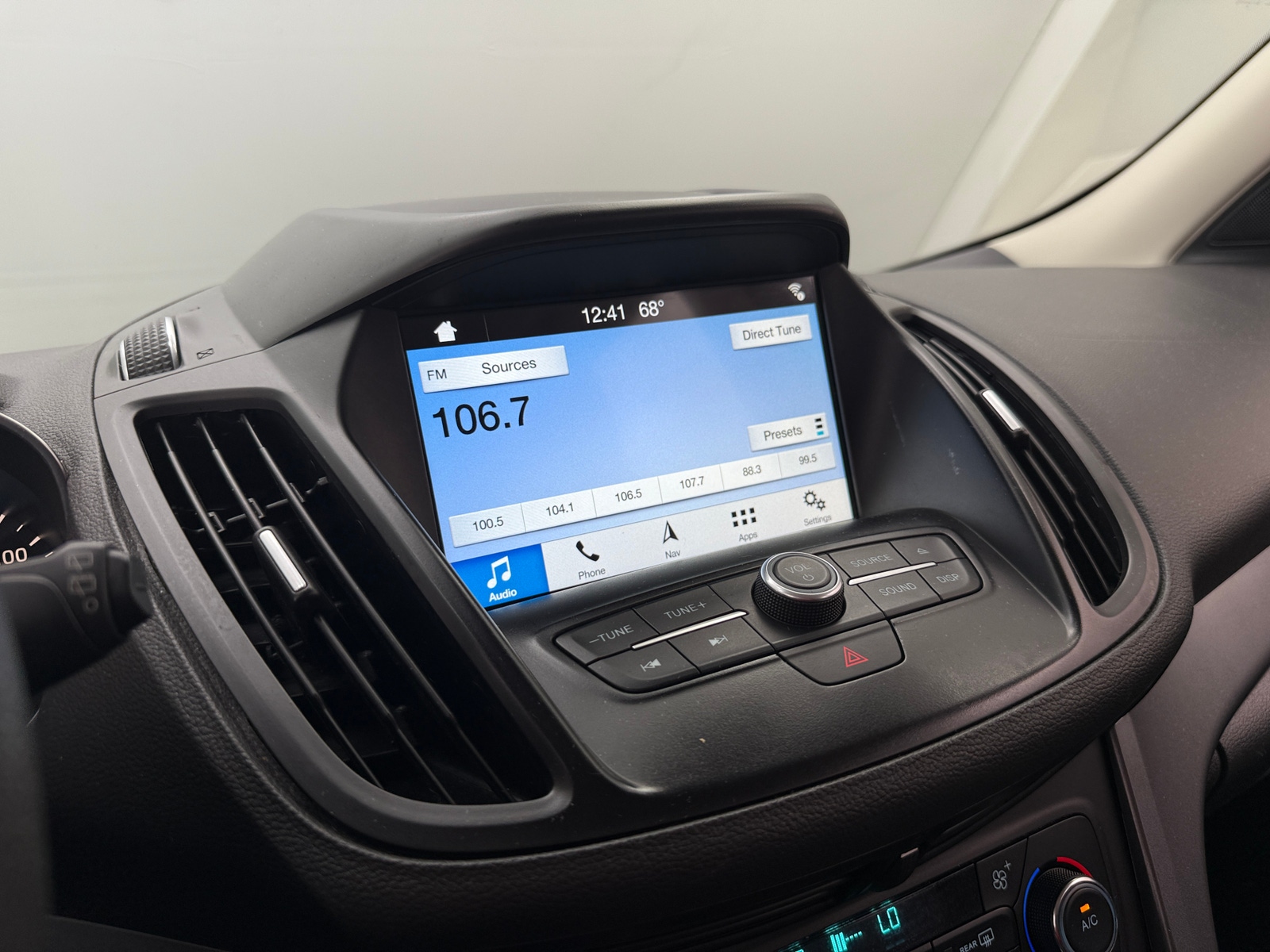 Thumbnail: 2017 Ford Escape - 4