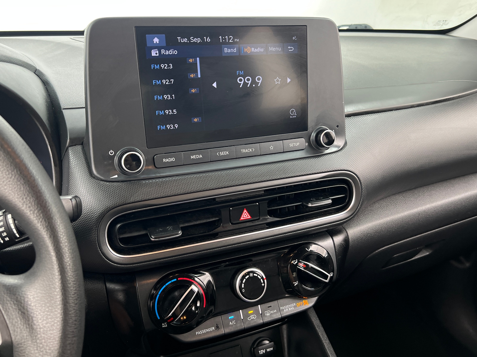 Thumbnail: 2022 Hyundai Kona - 4
