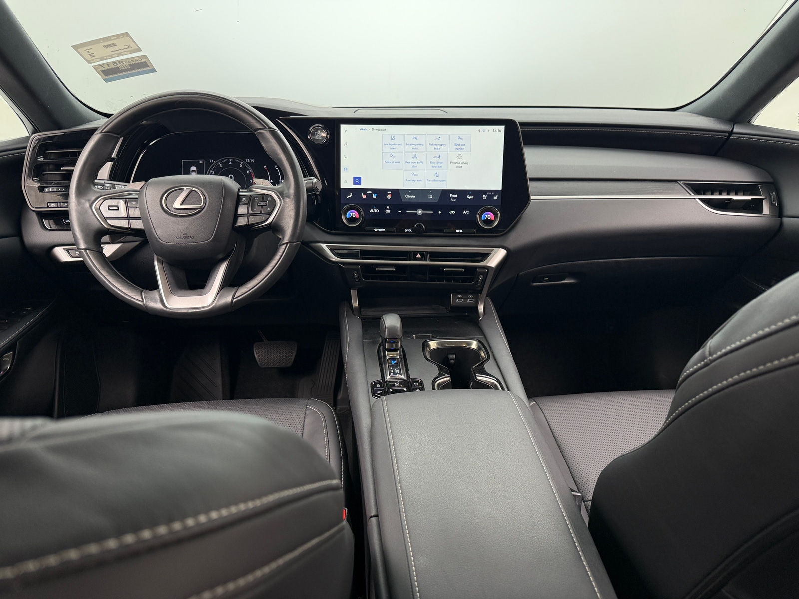 Thumbnail: 2023 Lexus RX - 3