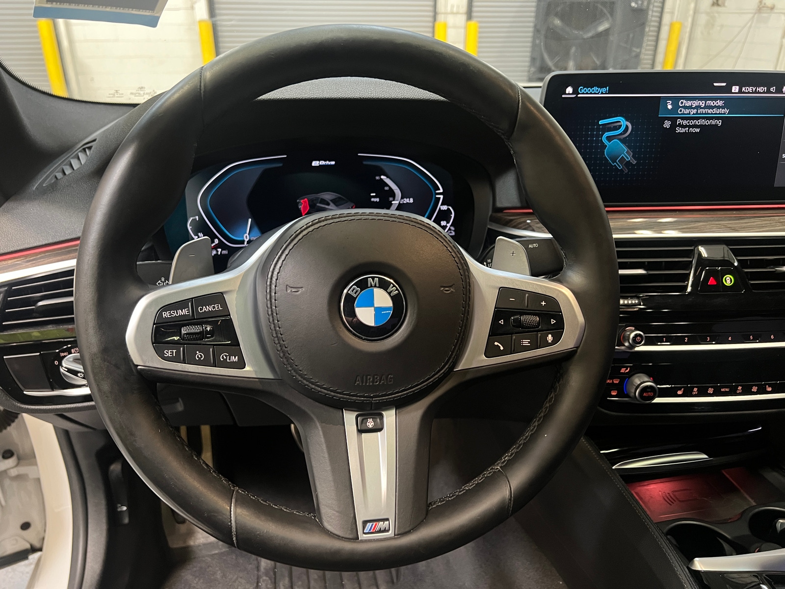 Thumbnail: 2021 BMW 5 Series - 4