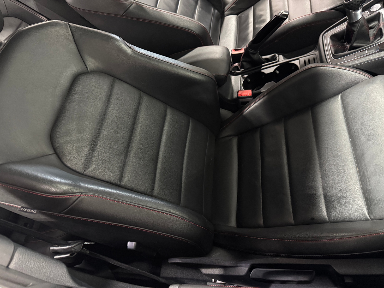 Thumbnail: 2017 Volkswagen Golf - 2