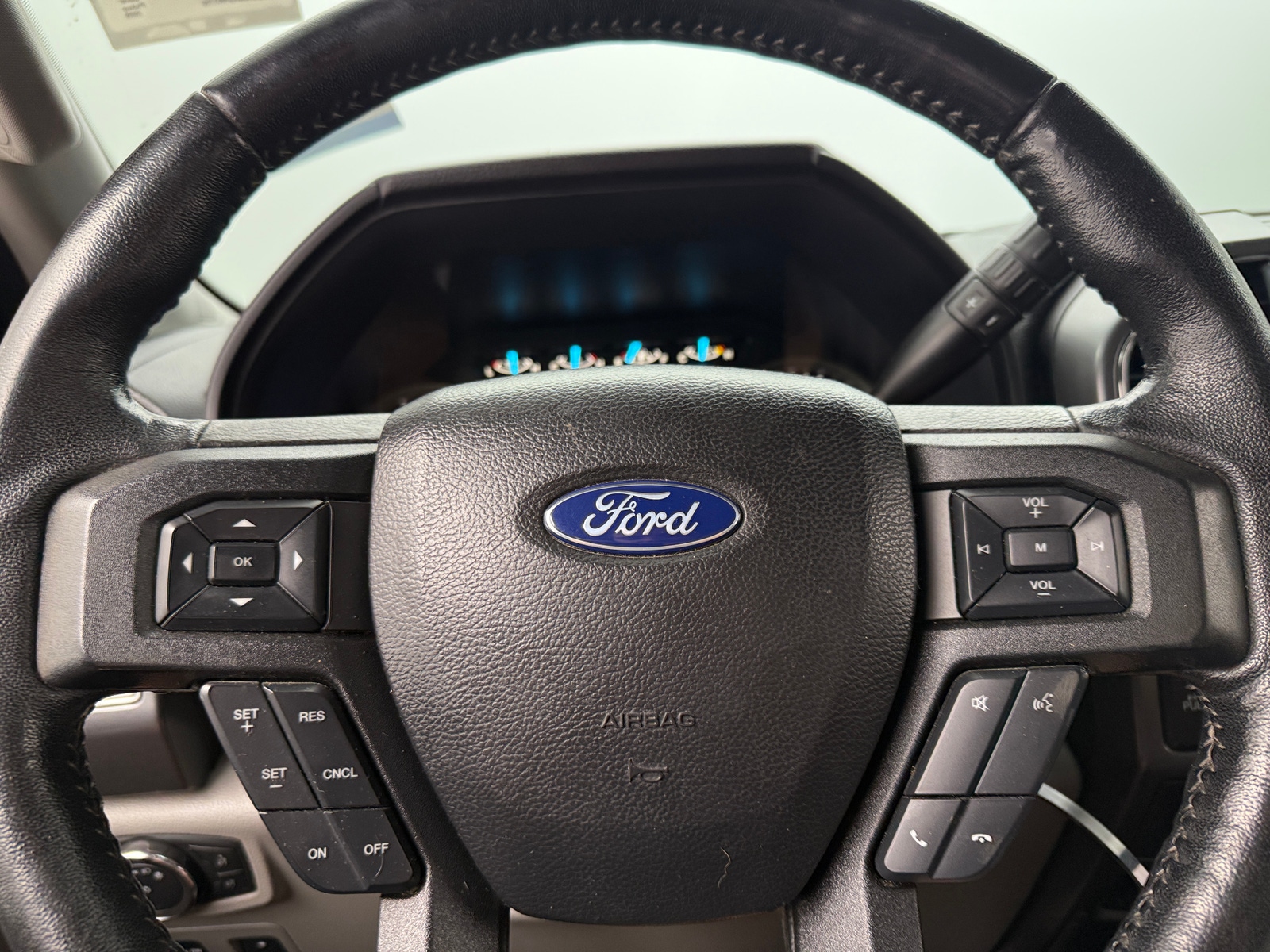 Thumbnail: 2020 Ford Econoline - 5