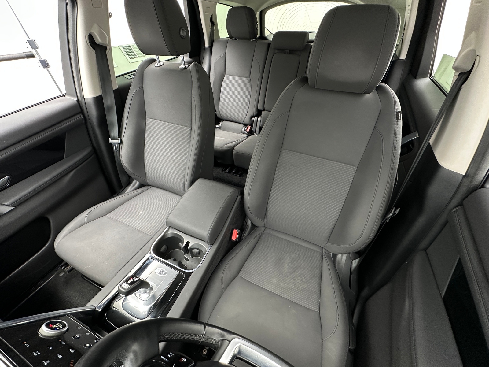 Thumbnail: 2020 Land Rover Discovery Sport - 2
