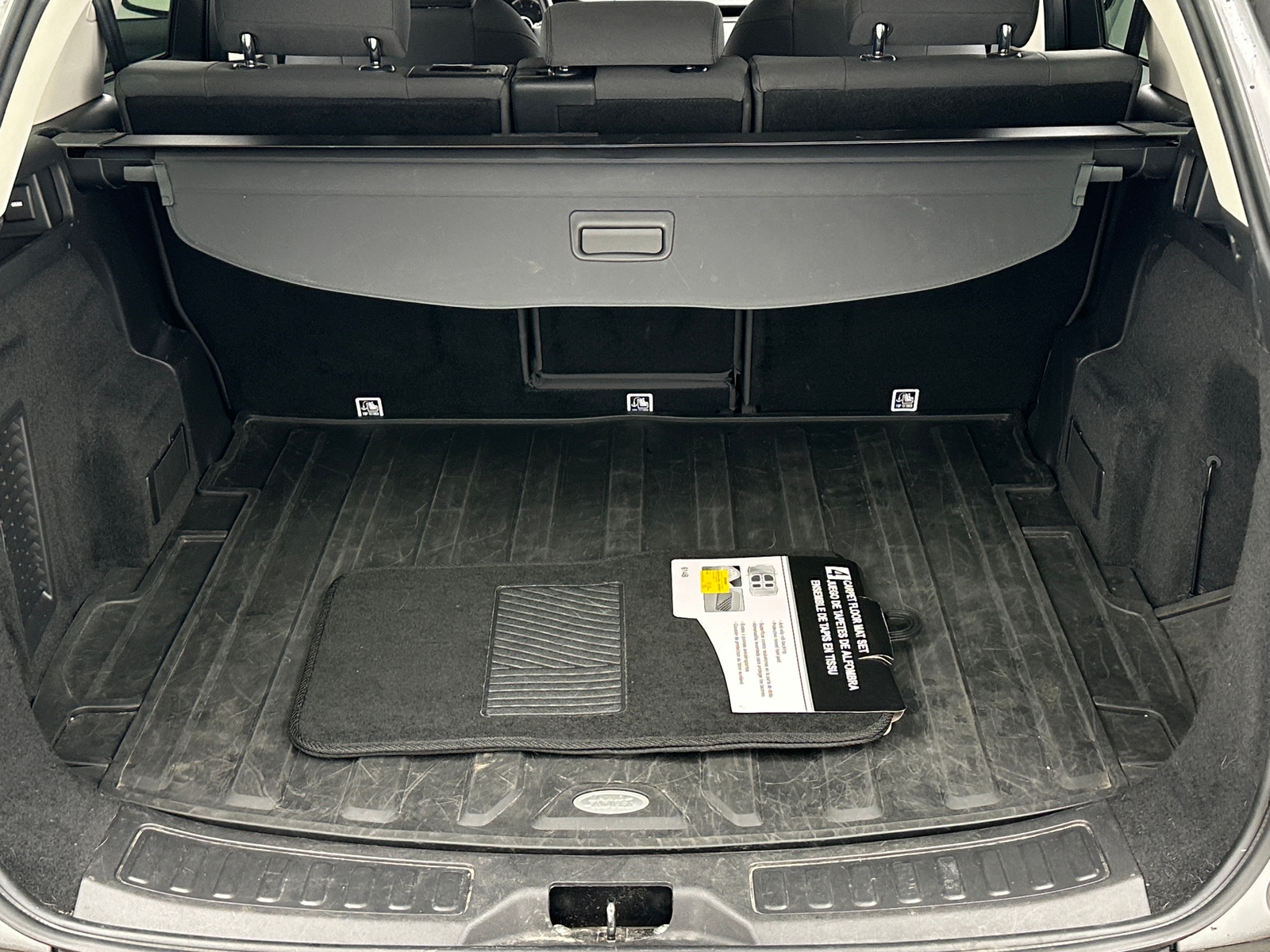 Thumbnail: 2020 Land Rover Discovery Sport - 7