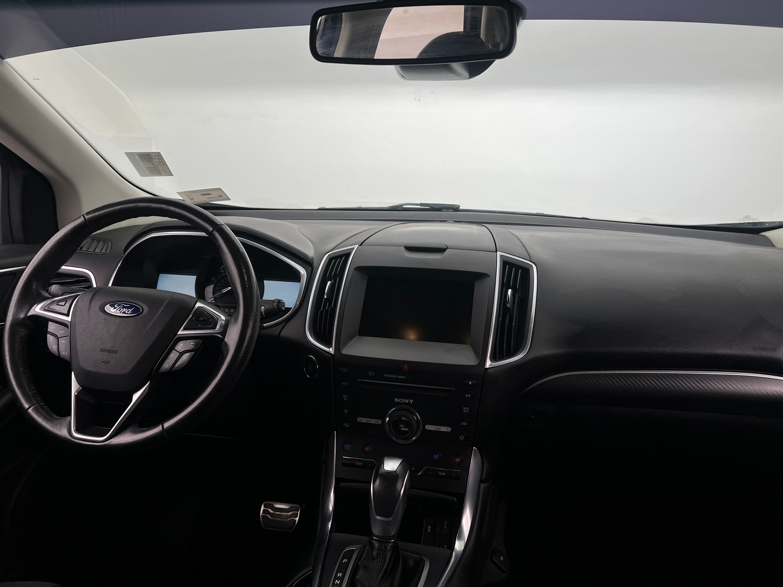 Thumbnail: 2015 Ford Edge - 2