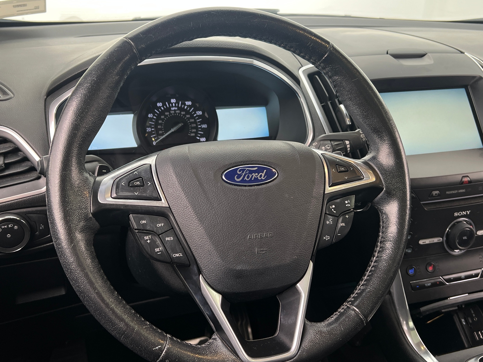 Thumbnail: 2015 Ford Edge - 4