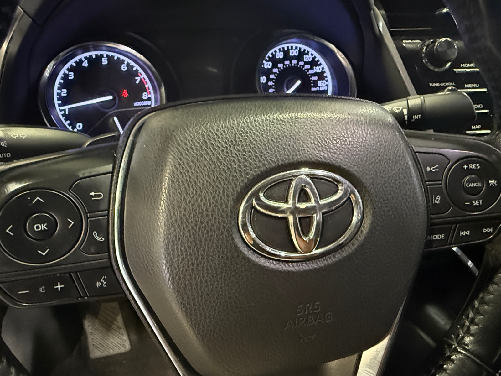 Thumbnail: 2019 Toyota Camry - 4