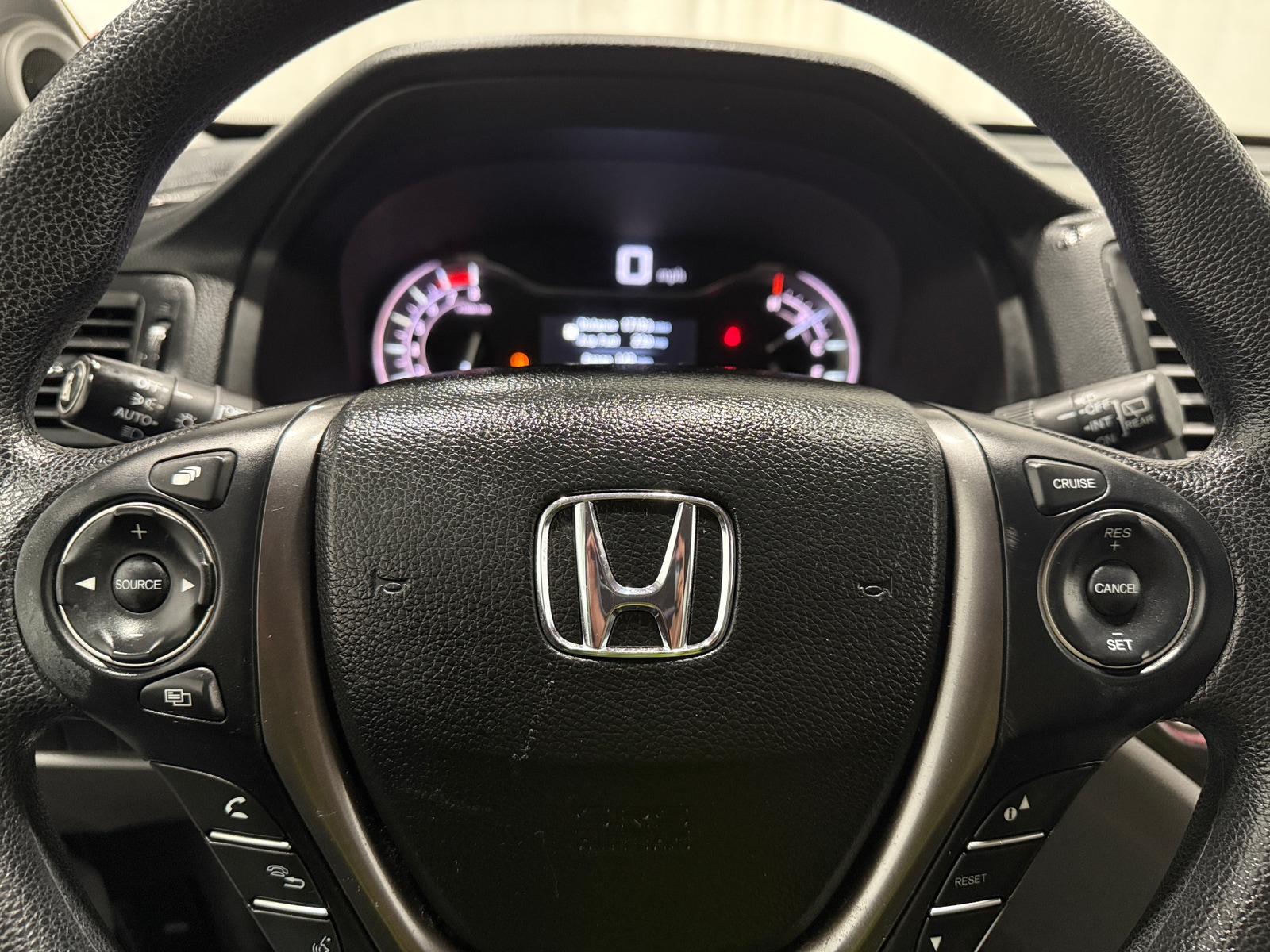 Thumbnail: 2018 Honda Pilot - 5