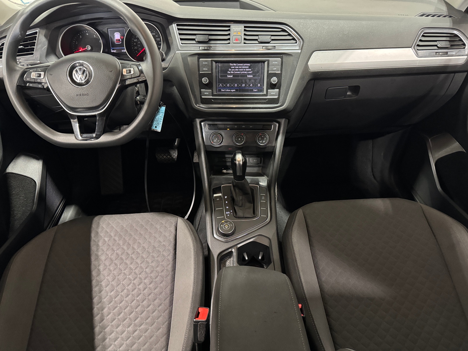 Thumbnail: 2020 Volkswagen Tiguan - 3