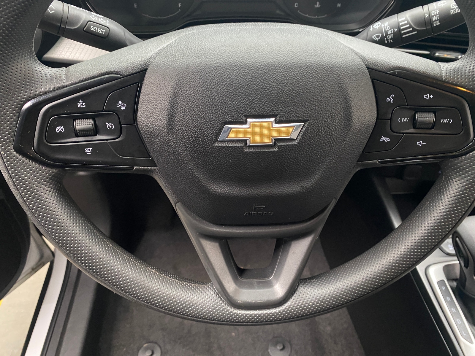 Thumbnail: 2025 Chevrolet Trax - 5