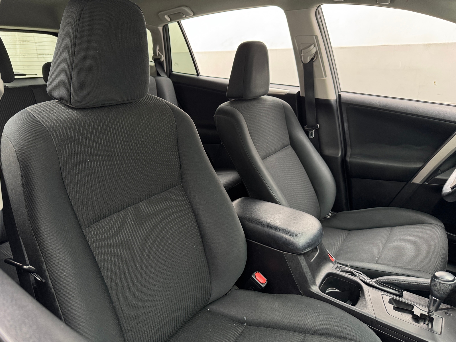 Thumbnail: 2016 Toyota RAV4 - 2