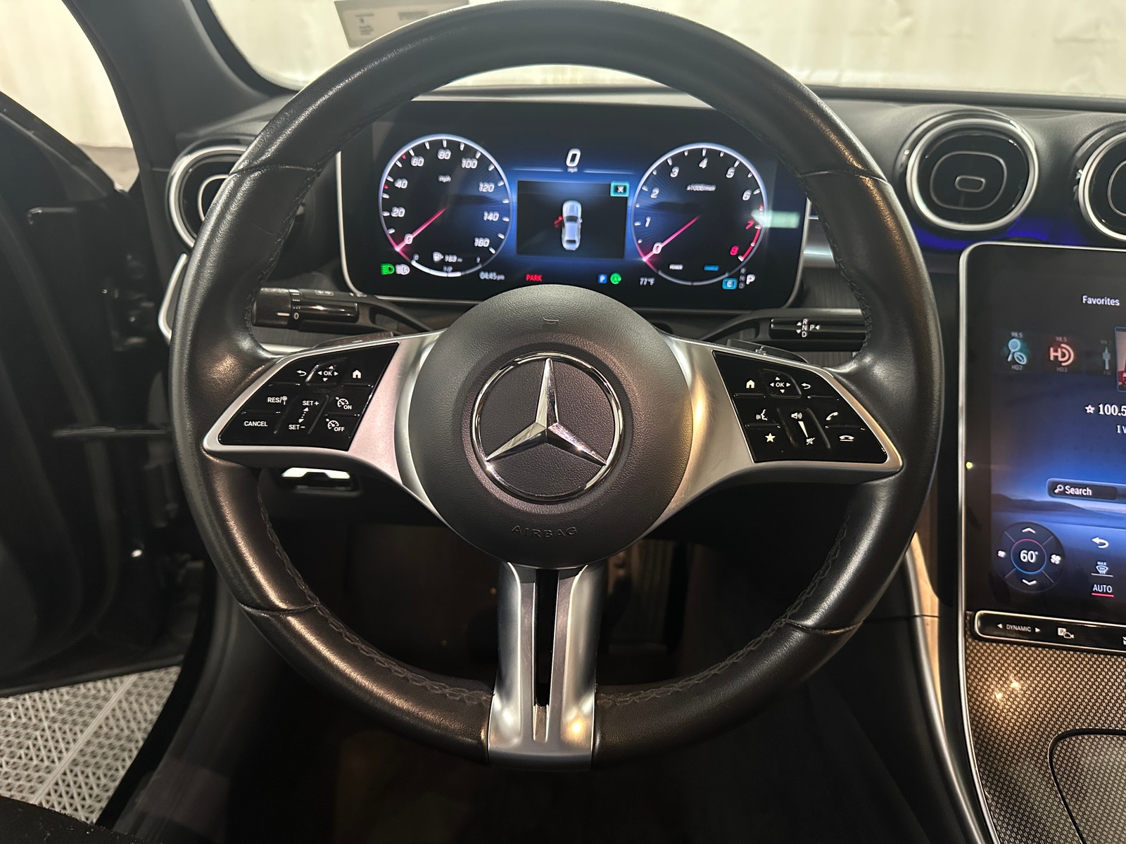 Thumbnail: 2024 Mercedes-Benz C-Class - 4