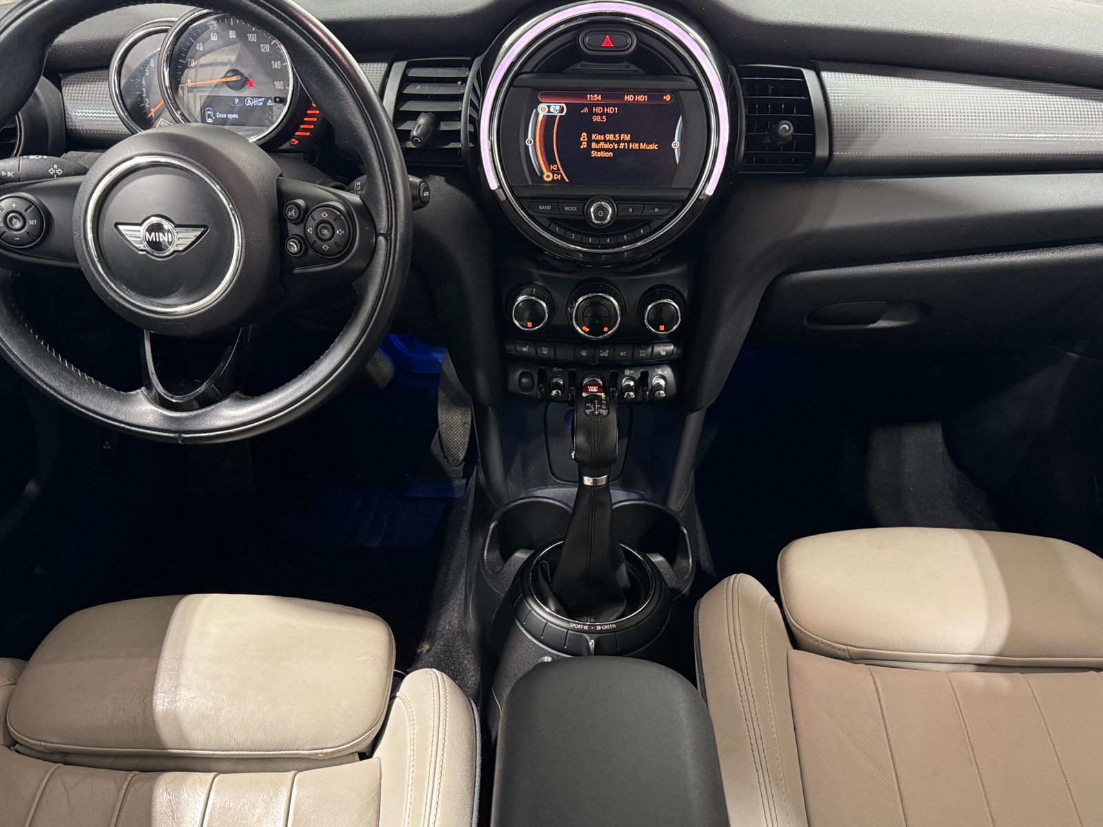 Thumbnail: 2016 MINI Cooper Hardtop - 2