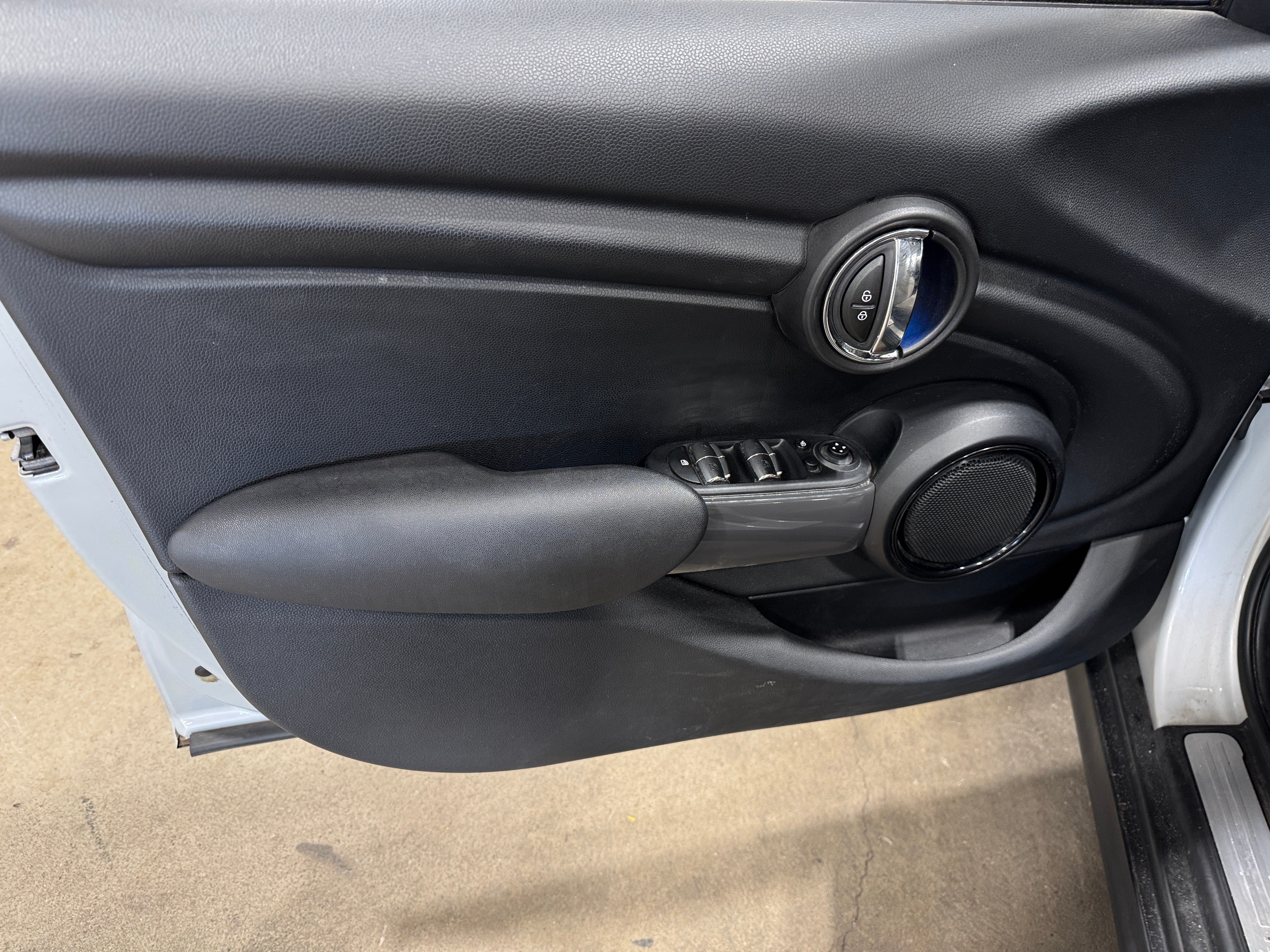 2016 MINI Cooper
