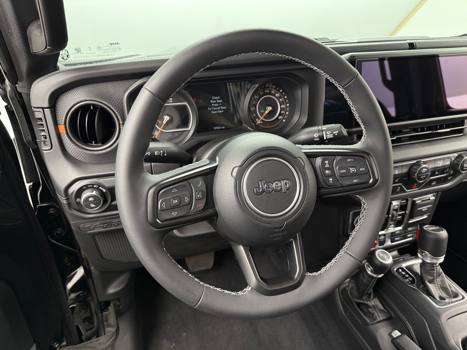 Thumbnail: 2025 Jeep Gladiator - 5