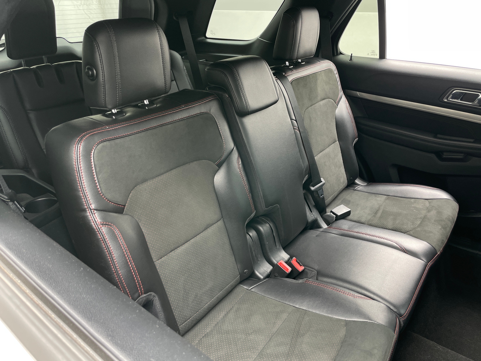 Thumbnail: 2018 Ford Explorer - 6