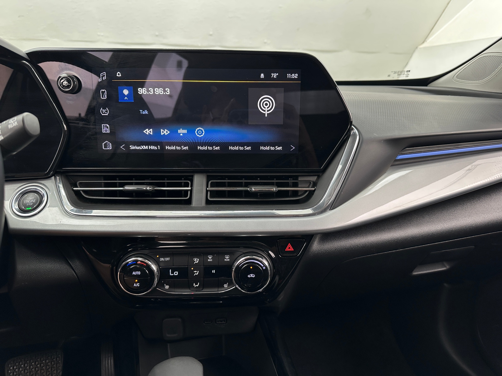 Thumbnail: 2025 Chevrolet Trax - 4