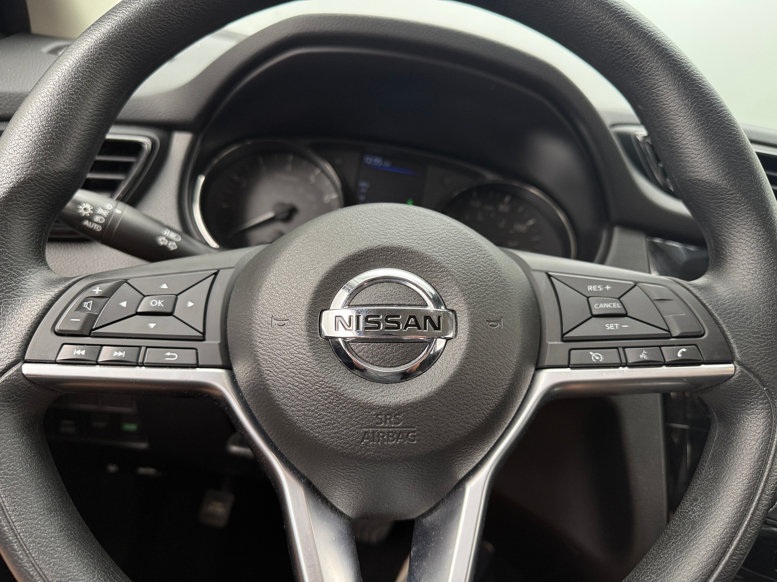 Thumbnail: 2020 Nissan Rogue Sport - 5