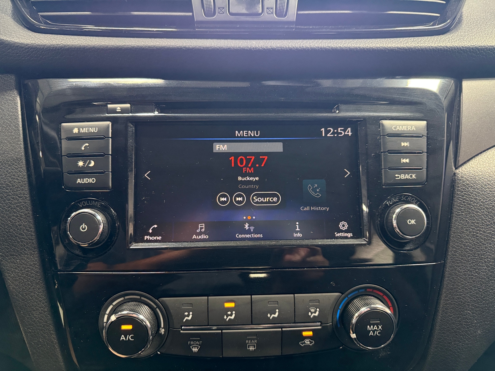 Thumbnail: 2020 Nissan Rogue Sport - 4