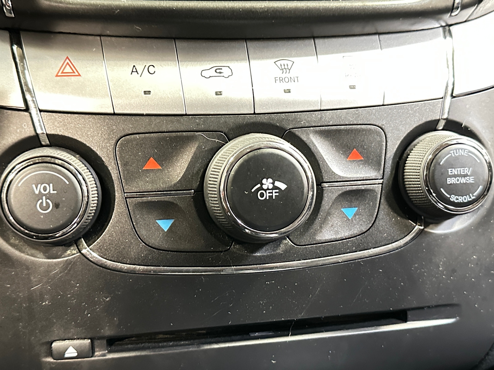 Thumbnail: 2019 Dodge Journey - 4