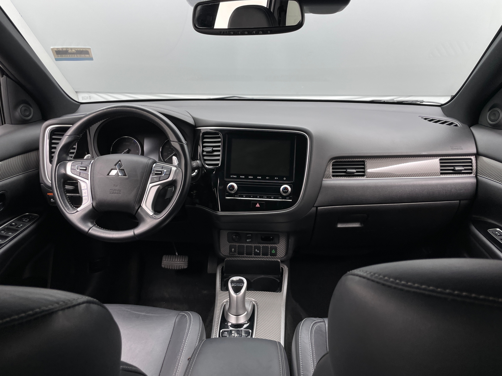 Thumbnail: 2021 Mitsubishi Outlander - 2