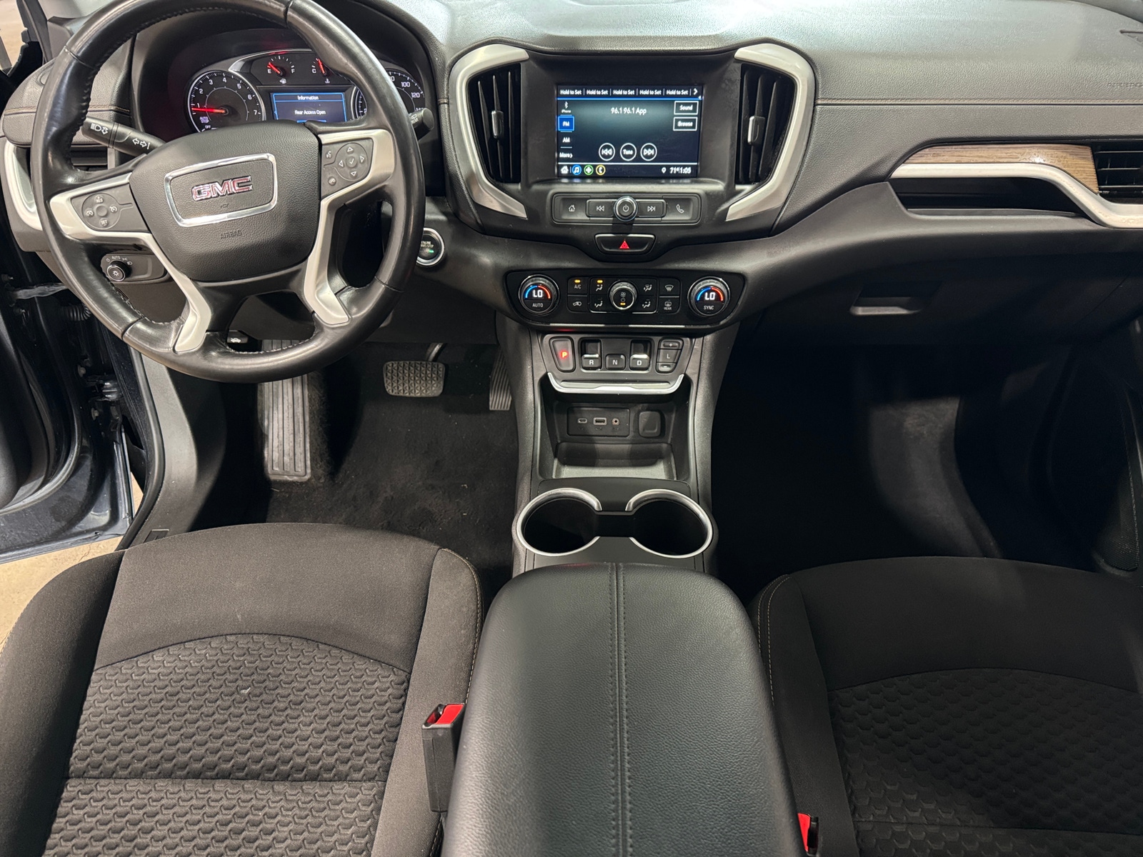 Thumbnail: 2019 GMC Terrain - 3