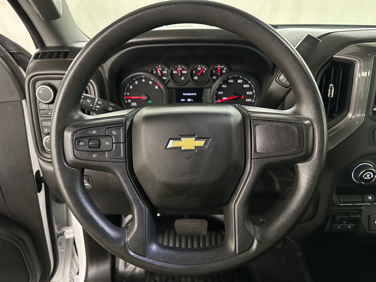 Thumbnail: 2024 Chevrolet Silverado 2500 - 5