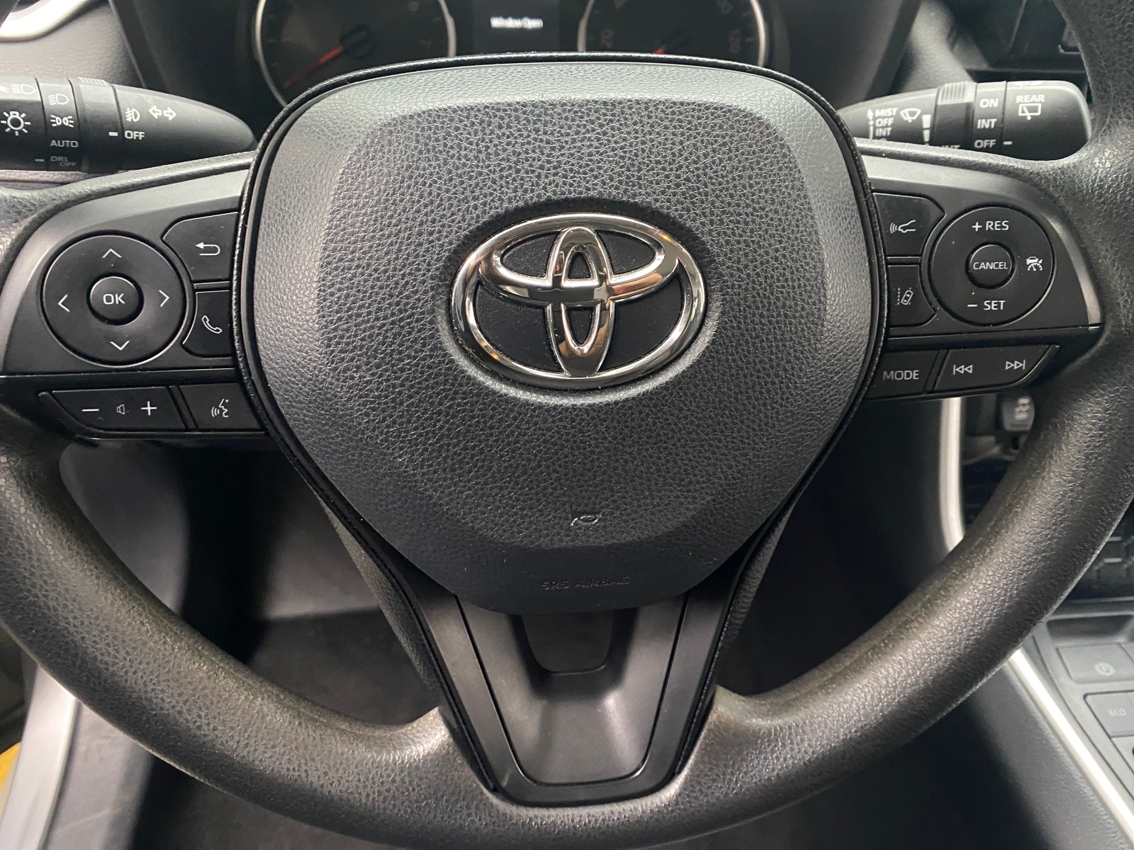 Thumbnail: 2019 Toyota RAV4 - 5