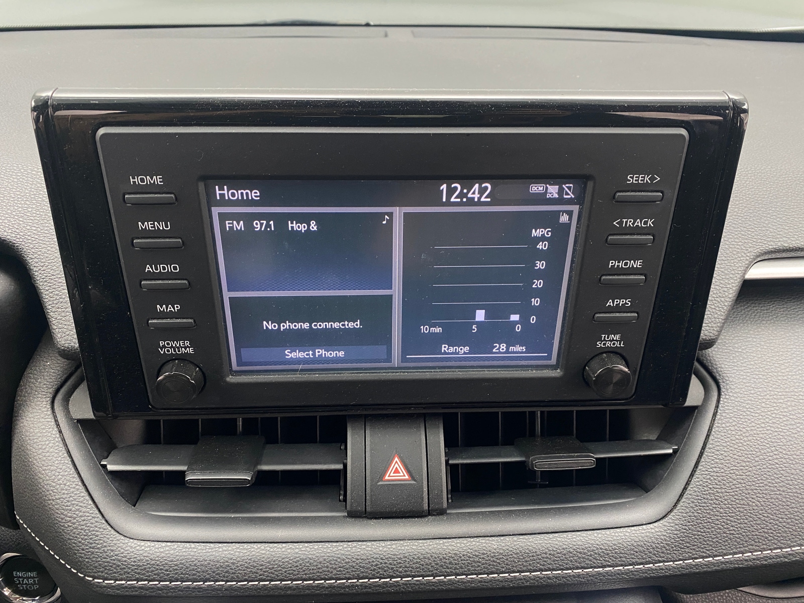 Thumbnail: 2019 Toyota RAV4 - 4
