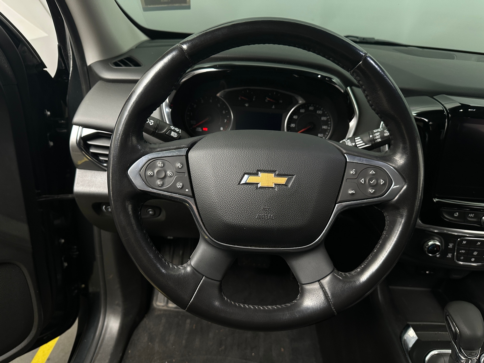 Thumbnail: 2021 Chevrolet Traverse - 5