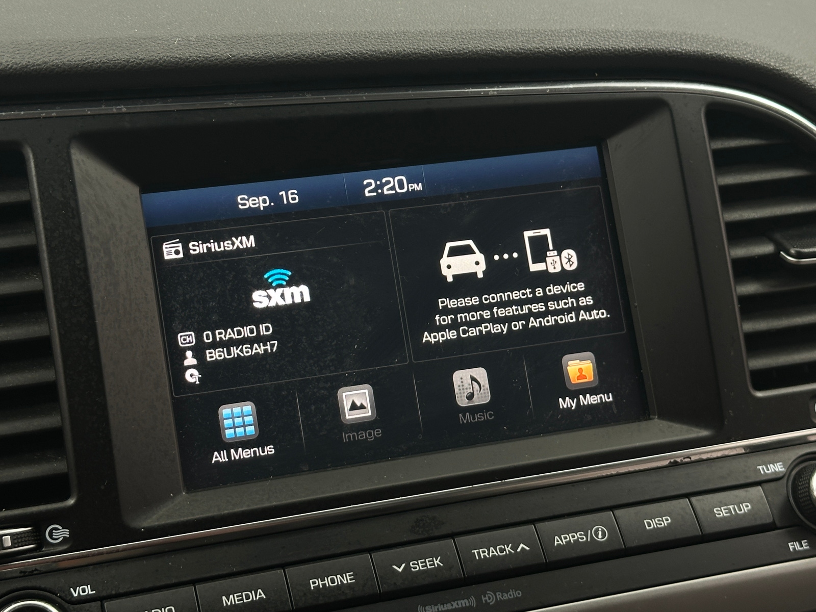 Thumbnail: 2017 Hyundai Elantra - 4