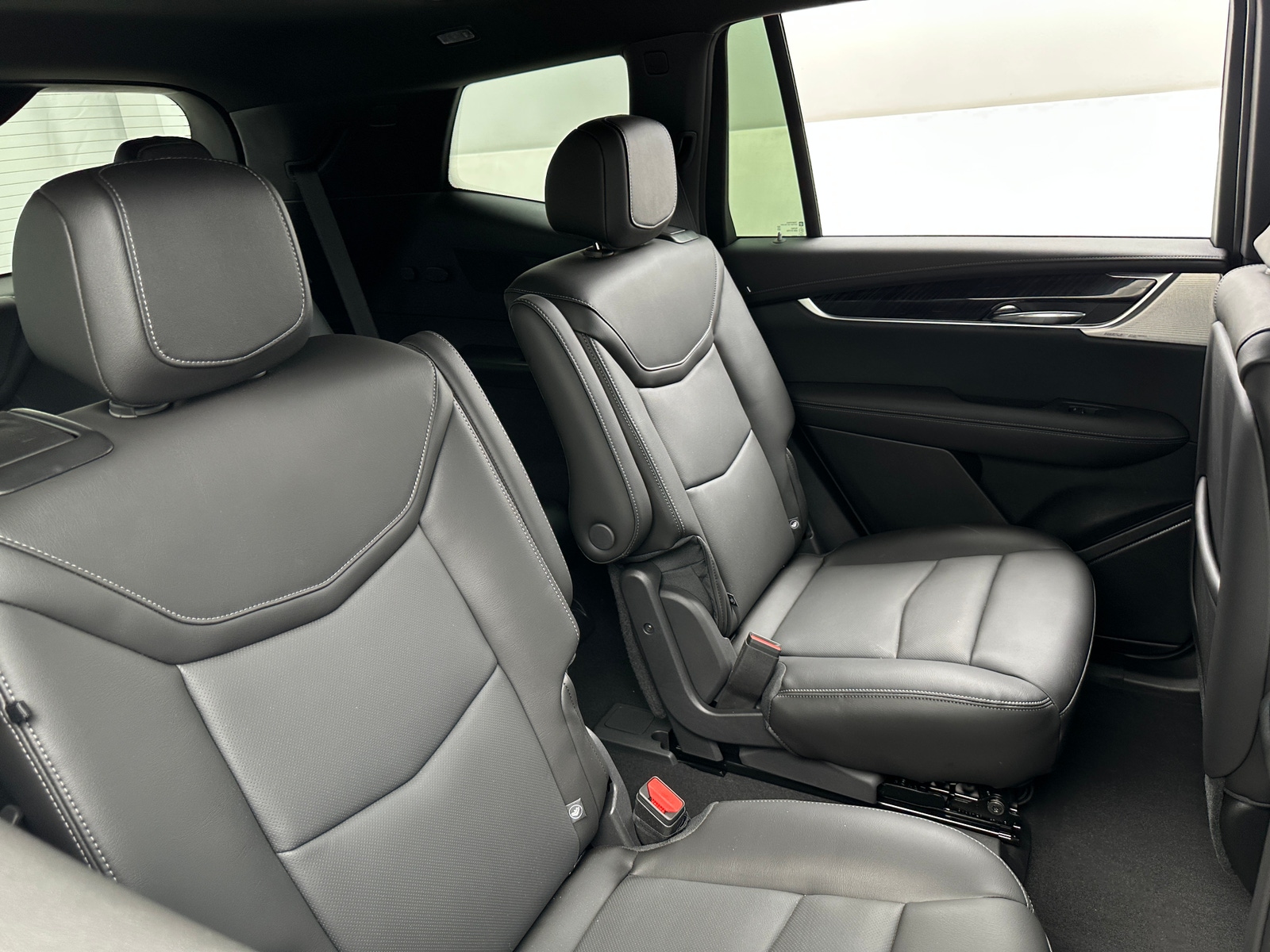 Thumbnail: 2025 Cadillac XT6 - 5