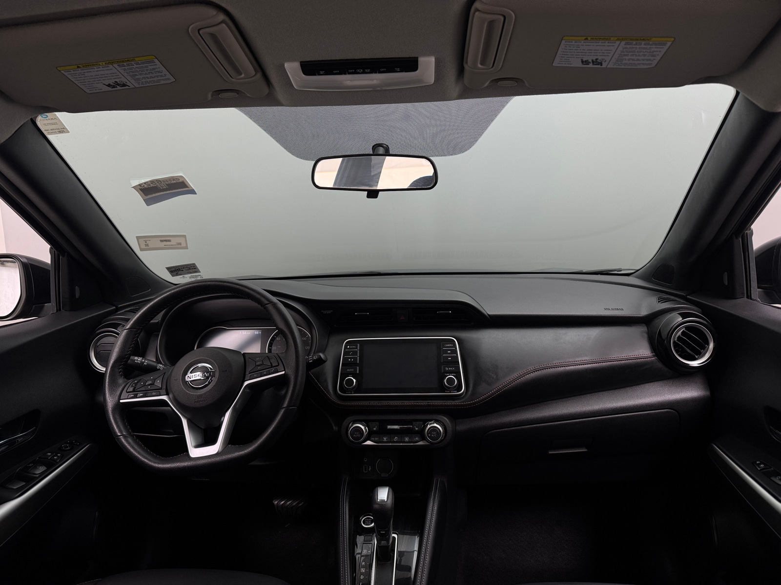 Thumbnail: 2019 Nissan Kicks - 2