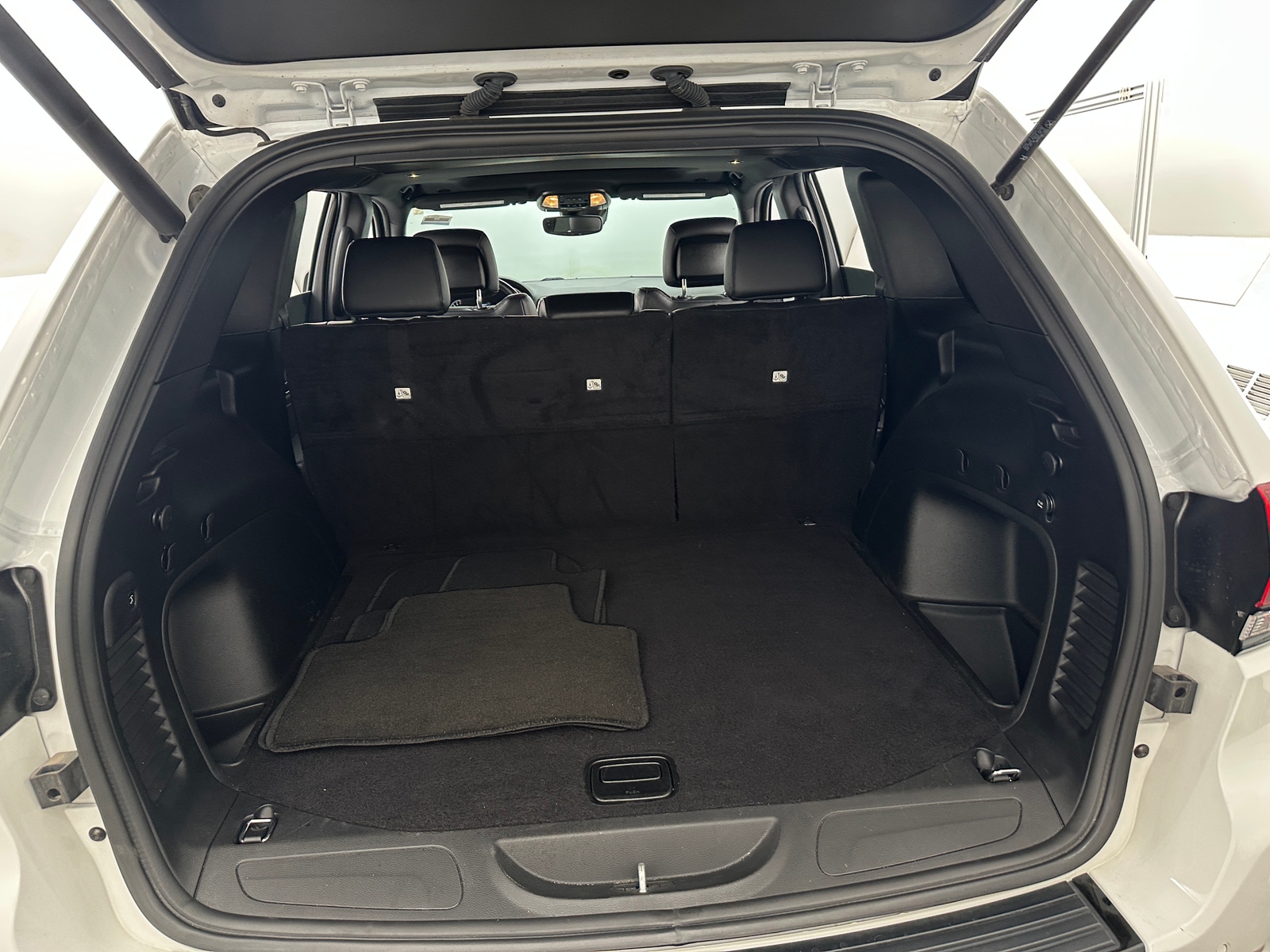Thumbnail: 2021 Jeep Grand Cherokee - 6
