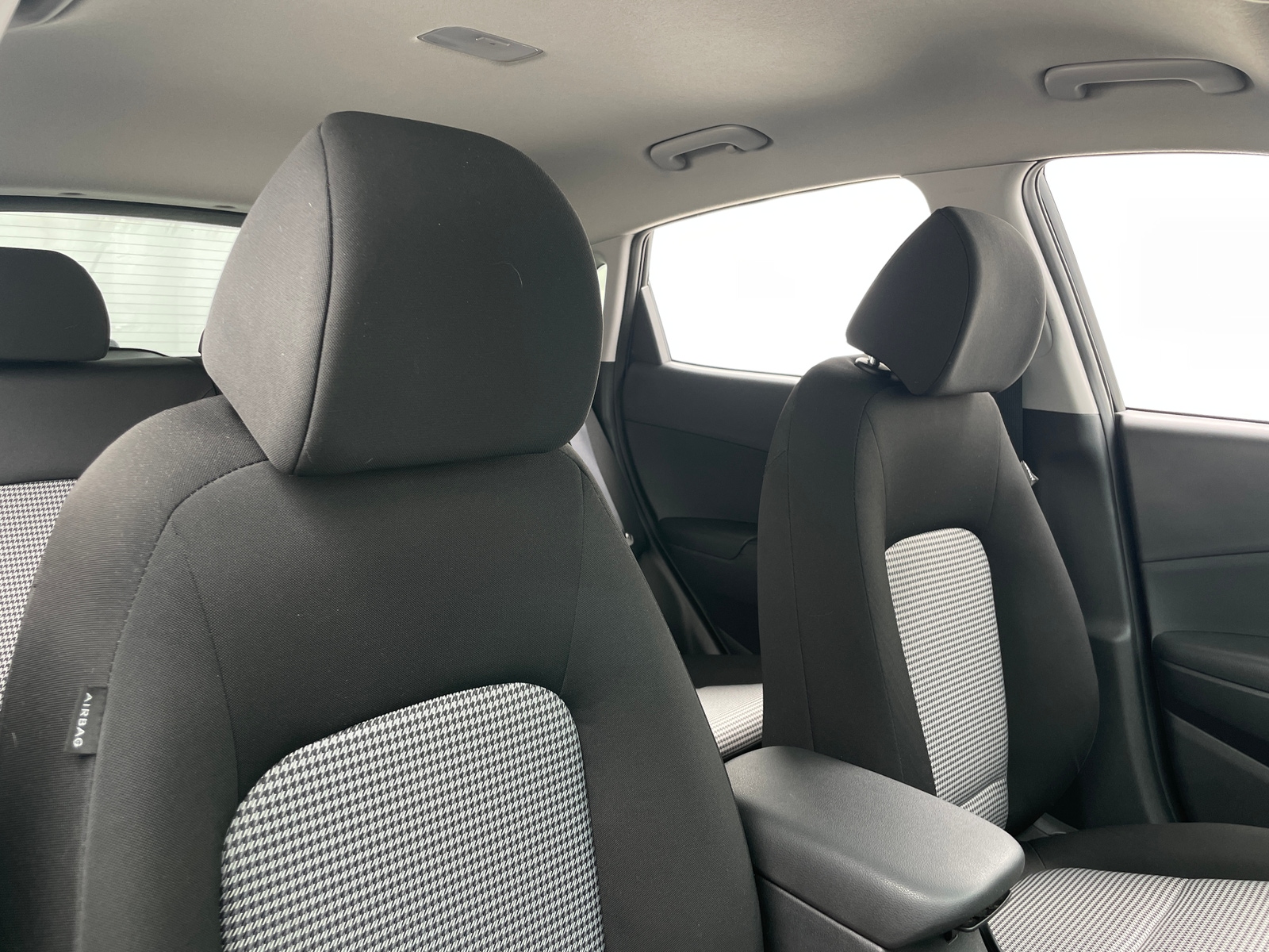 Thumbnail: 2020 Hyundai Kona - 2