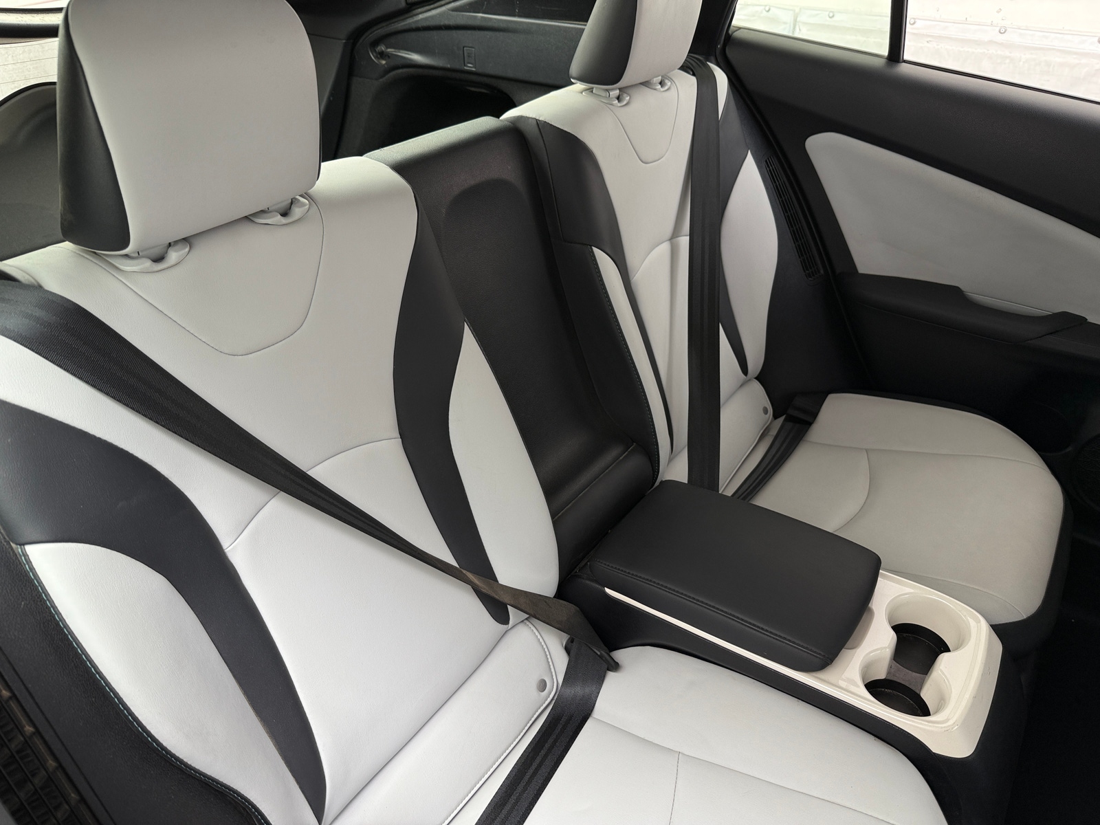 Thumbnail: 2018 Toyota Prius Prime - 5
