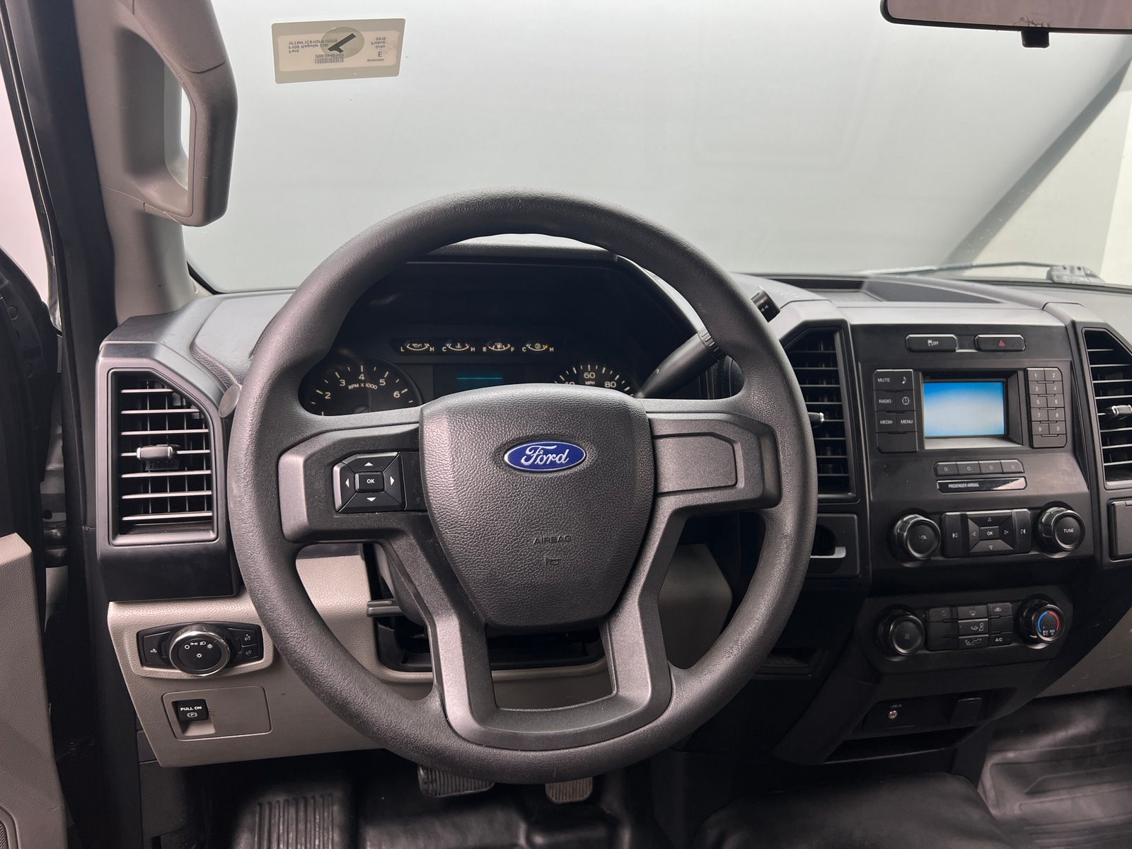 Thumbnail: 2016 Ford Econoline - 5