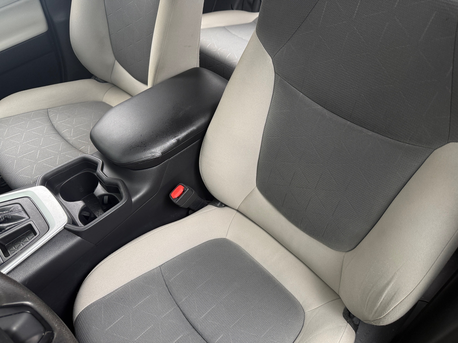 Thumbnail: 2019 Toyota RAV4 - 2